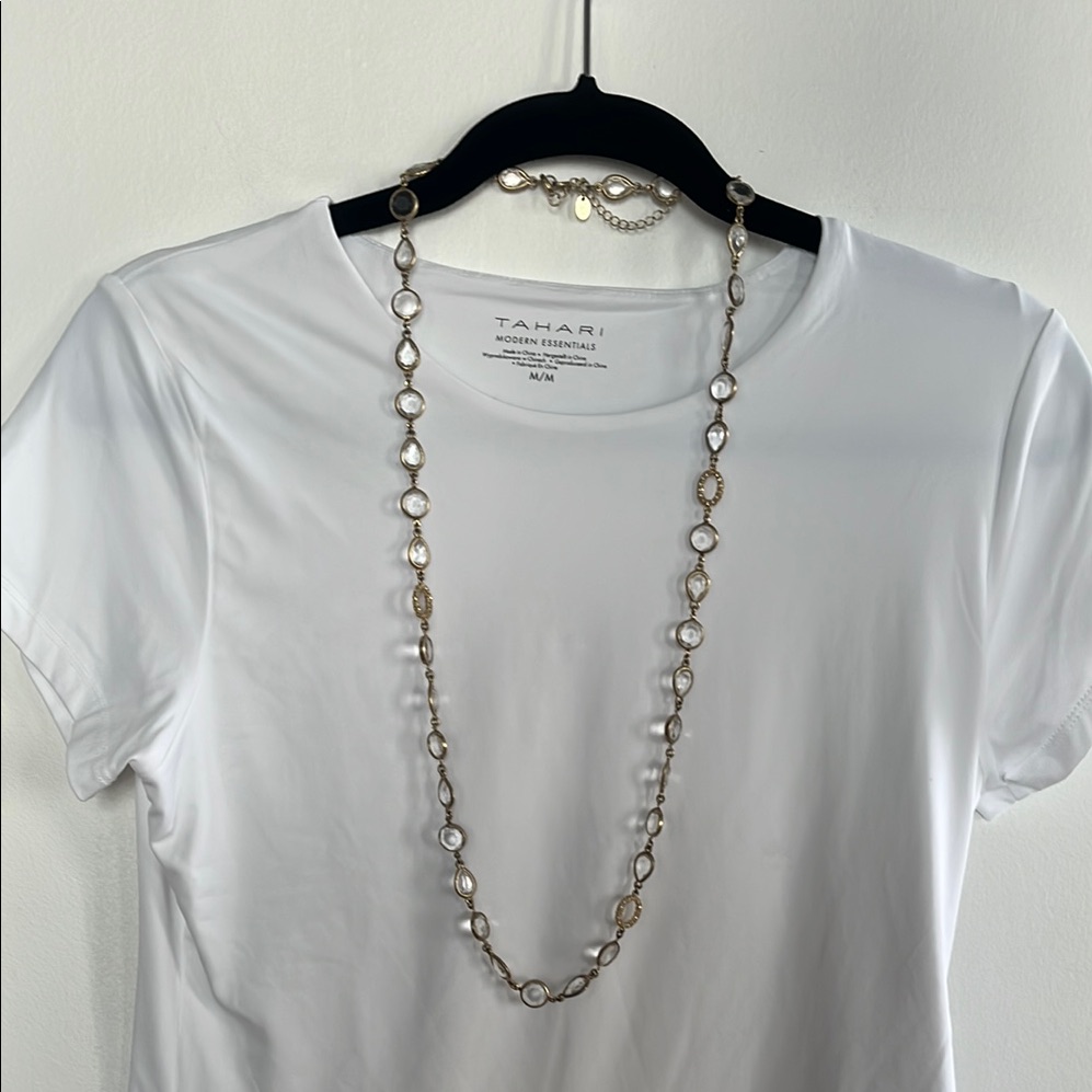 Ann Taylor Elegant Gold Necklace 9$